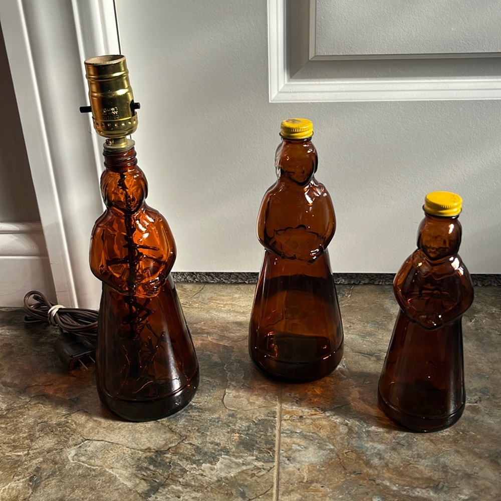 Mrs Butterworth ceramic syrup Bottles and ceramic lamp. Vintage
